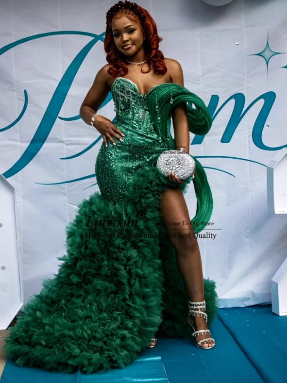 Glitzerndes Pailletten Kristall Meerjungfrau Ballkleid Customized Black Girl Abendpartykleid African Side Slit Rüschen Hochzeitsfestkleid