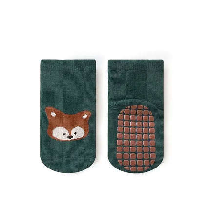 6 pairs of children's anti-slip floor socks, featuring cute cartoon animal patterns such as fox and bear, are suitable for boys