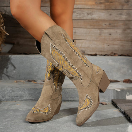 2025 New Women Boots Retro Embroidery Western Boots Women Plus Size Comfortable Shoes Women Autumn Pointed Toe Cowboy Boots
