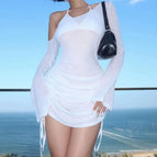 White / M