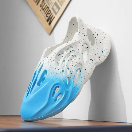 Summer New Couple Hole Shoes Beach Sandals Plus Size Korean Fashion Versatile Casual Men's Slippers Platform Sandals
