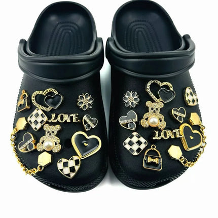 22PCS Luxury Shoe Charms Set Accessories for Clogs Shoe Buckle Heart Shaped Diamond Bear Letter Gold Chain DIY Shoes Decoration