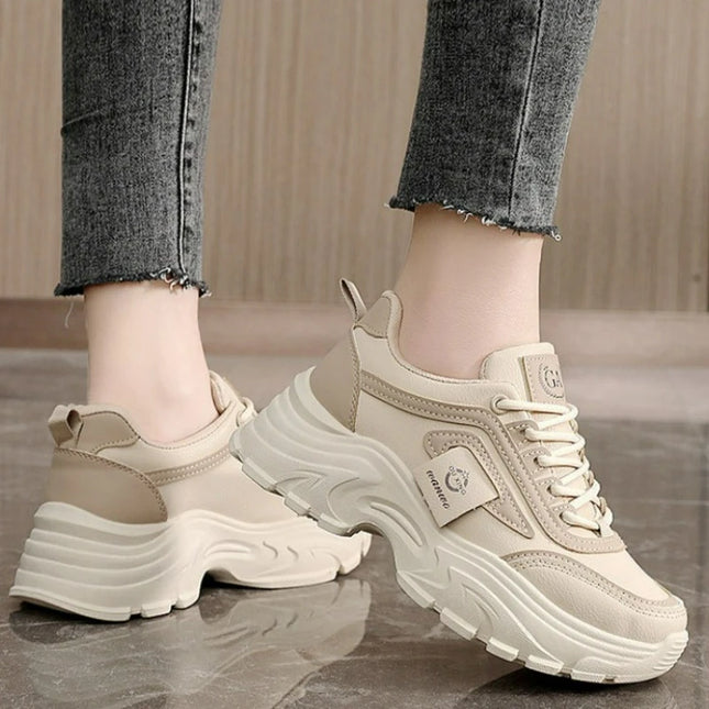 Damen Sneaker Lederhöhe-erhöhende Schuhe Mode Schnürschuhe Freizeitschuhe Outdoor Vulkanisierte Schuhe Designer Plateau Damenschuhe