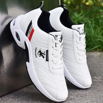 Men's leather sneakers Casual versatile shoes Outdoor non slip running footwear Fashion men's board shoes Zapatos Homme