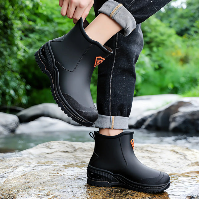 Wear resistant thick soled water boots, military green river tracing men's short boots, rain boots, waterproof men's water shoes