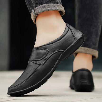 Men's  Casual Loafers Men Anti-Slip Comfortable Slip-On Comfortable EVA Shoes Sneakers Men Slippers