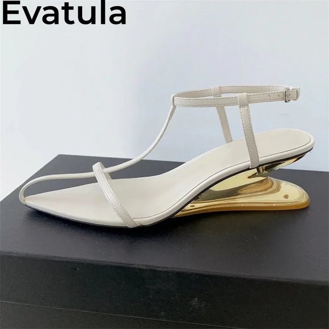 2025 Summer Strange Wedge Heel Flip Flops Slippers Women Fashion Leather Clear Mid Heel Rome Sandals Casual Beach Mules Femme