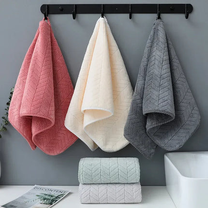 35x75cm Thickened Coral Velvet Cotton Bath Towel Increases Water Absorption Adult Bath Towel Soft Affinity Household Quick Dry