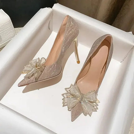 Fashionable 2025 New Bride Dress Shoes Crystal High Heels Bridesmaid Gift Adult Elegant Flats Rubber Upper Summer Season
