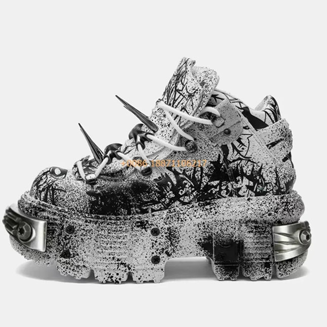 Thick Sole Metal Rivet Graffiti Boots 2024 New Round Fashion 35-45 Lace-Up Dad Shoes Street Punk Rock Street Sports Casual Pumps